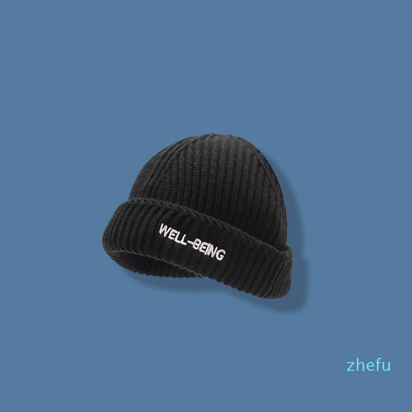 autumn winter star same woolen female crimped dome embroidered letters warm knitted ear protection male cold hat, Black;white
autumn winter star same woolen female crimped dome embroidered letters warm knitted ear protection male cold hat, Black;white