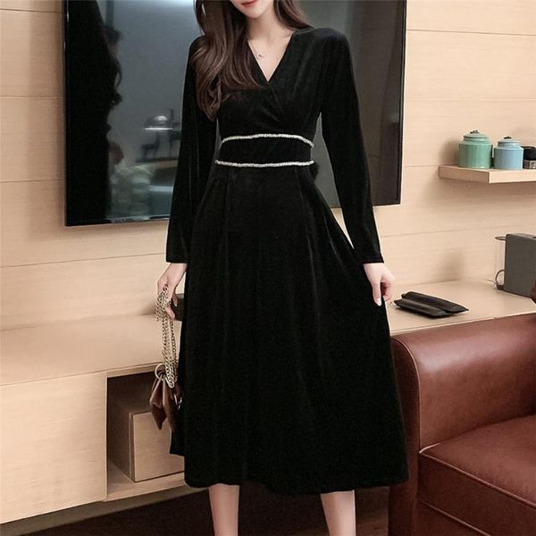 casual dresses winter women dress autumn fashion korea retro v-neck velvet a-line female slim long sleeve vestidos, Black;gray
casual dresses winter women dress autumn fashion korea retro v-neck velvet a-line female slim long sleeve vestidos, Black;gray