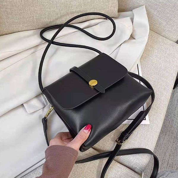 hbp 2021 classic ladies crossbody shoulder bag fiber leather trendy fashion shopping bags
hbp 2021 classic ladies crossbody shoulder bag fiber leather trendy fashion shopping bags