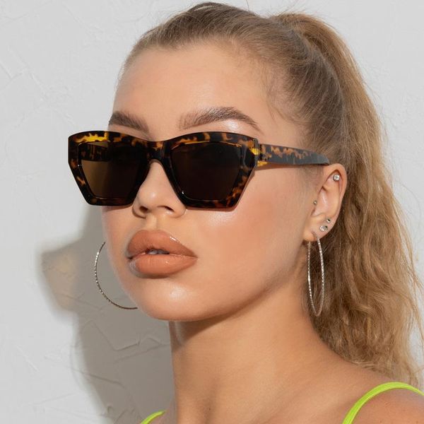 sunglasses hkna vintage women 2021 retro cat eye eyewear women/men glasses gafas de sol para hombre, White;black
sunglasses hkna vintage women 2021 retro cat eye eyewear women/men glasses gafas de sol para hombre, White;black