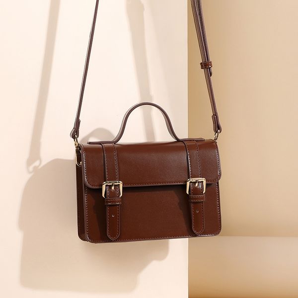 niche design 2021 new spring and summer net red versatile messenger women's fashion foreign style handbag
niche design 2021 new spring and summer net red versatile messenger women's fashion foreign style handbag