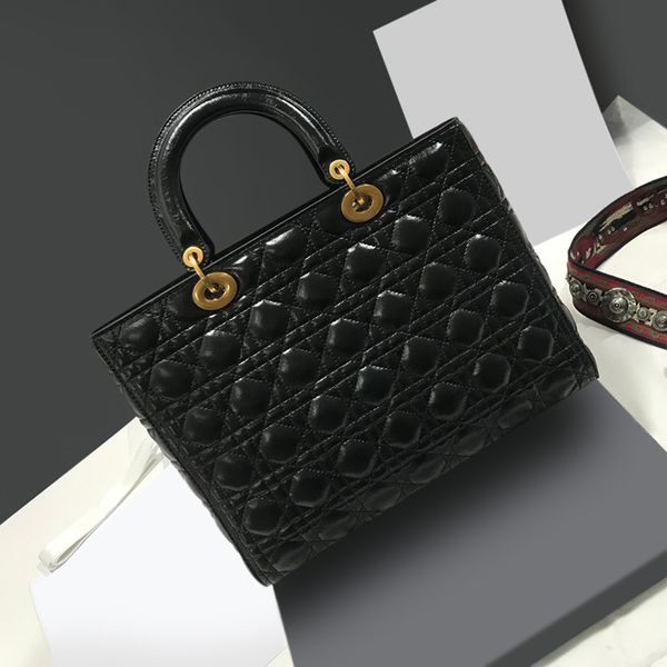 style large soft black calfskin handbag with oil wax rattan checkered pleats m0584 black ruffled calfskin details genuine leather bags
style large soft black calfskin handbag with oil wax rattan checkered pleats m0584 black ruffled calfskin details genuine leather bags