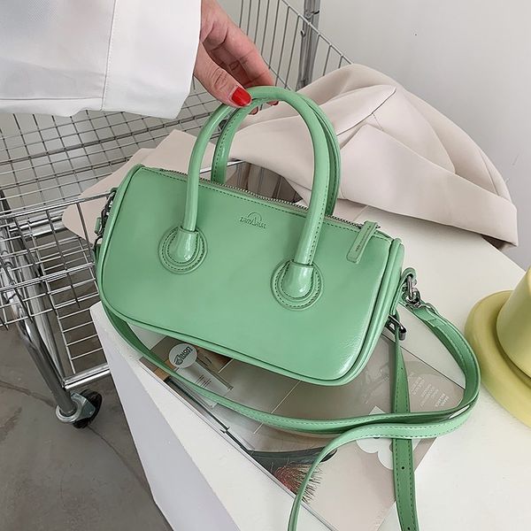 summer 2021 spring fashion women's simple texture one shoulder messenger bag net red foreign pure color handbag
summer 2021 spring fashion women's simple texture one shoulder messenger bag net red foreign pure color handbag