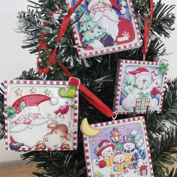 santa resin pendant
santa resin pendant