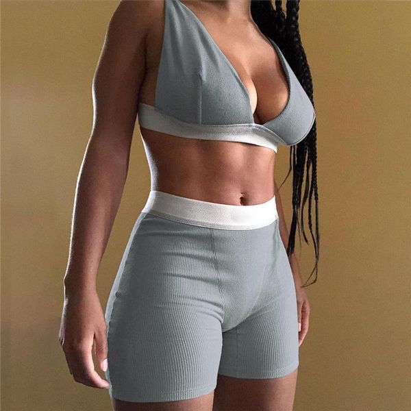 yoga outfit v-neck waistcoat capris sports suit tight hip lifting two piece set
yoga outfit v-neck waistcoat capris sports suit tight hip lifting two piece set