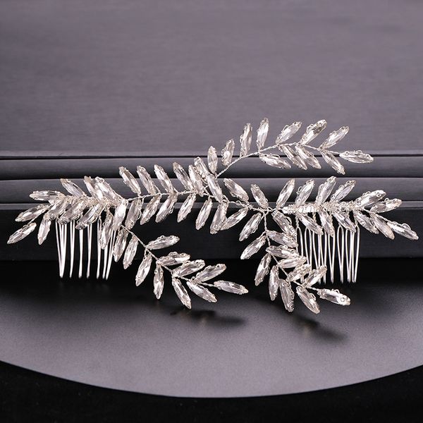 leaf rhinestone wedding hair combs hair accessories silver color tiara headpiece women wedding hair ornaments accessoriesdio chan contact, Golden;white
leaf rhinestone wedding hair combs hair accessories silver color tiara headpiece women wedding hair ornaments accessoriesdio chan contact, Golden;white