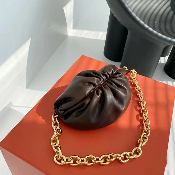 wholesale bottage wholesale dumpling 2021 fashion women's chest waist bag versatile single shoulder messenger clip ba wan woven crossbo
wholesale bottage wholesale dumpling 2021 fashion women's chest waist bag versatile single shoulder messenger clip ba wan woven crossbo