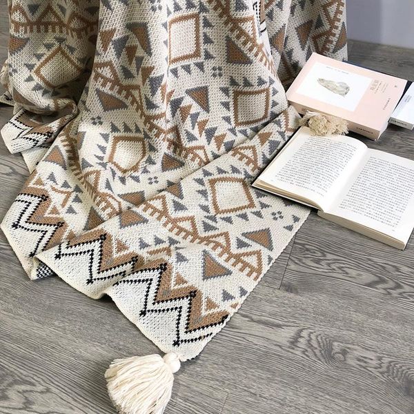 spring and autumn knitting shawl nap blanket towel is used for summer thin sofa blankets
spring and autumn knitting shawl nap blanket towel is used for summer thin sofa blankets