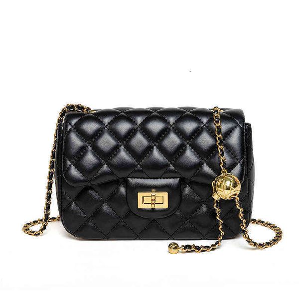 single shoulder bag feminine temperament fashionable lingge small fragrance chain square 2021 fashion transfer bead msenger
single shoulder bag feminine temperament fashionable lingge small fragrance chain square 2021 fashion transfer bead msenger