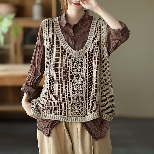 women's vests women knitted vest v-neck sleeveless solid color hollow out casual waistcoats 2021 autumn vintage loose tank crochet pull, Black;white
women's vests women knitted vest v-neck sleeveless solid color hollow out casual waistcoats 2021 autumn vintage loose tank crochet pull, Black;white