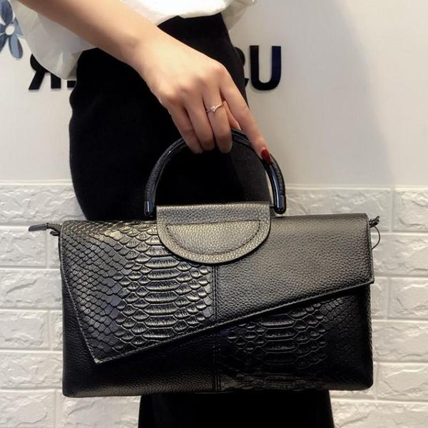 fashion luxury bag women's leather handbag single shoulder messenger senior designer elegant style bags
fashion luxury bag women's leather handbag single shoulder messenger senior designer elegant style bags