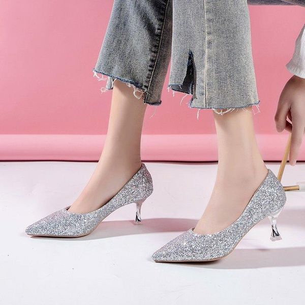 dress shoes 2021 women's light mouth single sequins 35-43 large high heels wedding and wear resistant, Black
dress shoes 2021 women's light mouth single sequins 35-43 large high heels wedding and wear resistant, Black