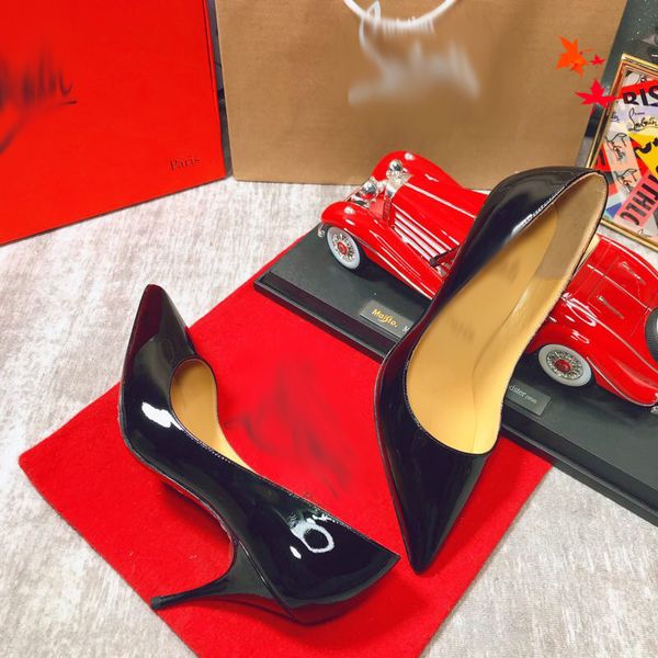 2021 good quality fashion women luxurys designers shoes designer sandals womens luxury high heels sandal dress shoess with box size 35-41 -l, Black
2021 good quality fashion women luxurys designers shoes designer sandals womens luxury high heels sandal dress shoess with box size 35-41 -l, Black