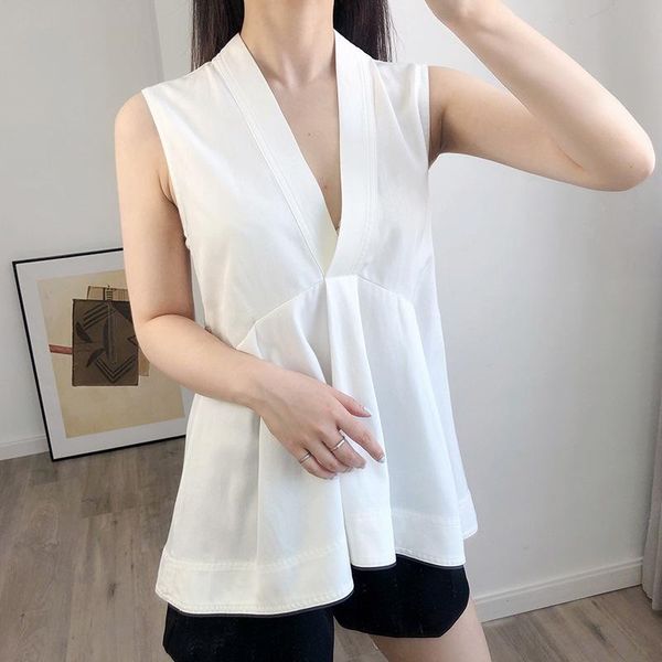 women's blouses & shirts women v-neck sleeveless blouse 2021 summer high waist lady casual white shirt wild stylish clothes
women's blouses & shirts women v-neck sleeveless blouse 2021 summer high waist lady casual white shirt wild stylish clothes
