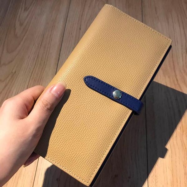 wallets 2021 long women wallet cow leather clutch bag genuie cowhide female purse with hodlers for lady, Red;black
wallets 2021 long women wallet cow leather clutch bag genuie cowhide female purse with hodlers for lady, Red;black