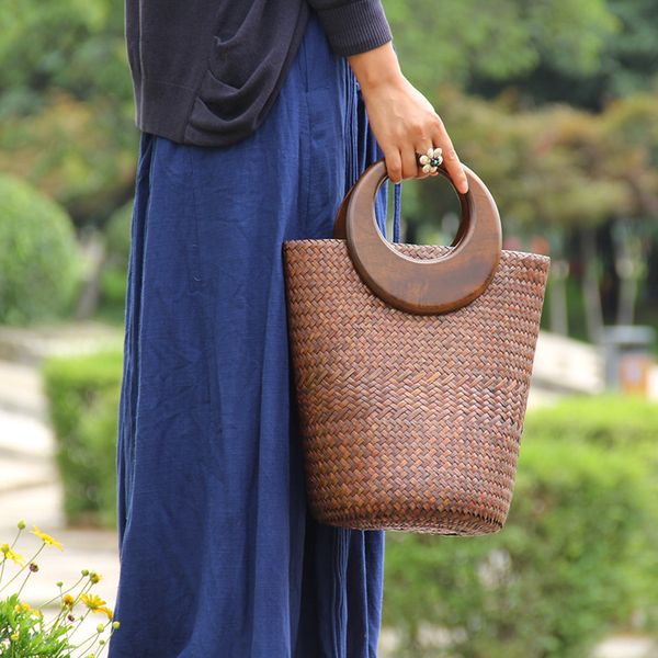 woven bag straw bamboo brown stuff sackstotes bucket women's rattan grass leisure vacation wooden handle hand
woven bag straw bamboo brown stuff sackstotes bucket women's rattan grass leisure vacation wooden handle hand