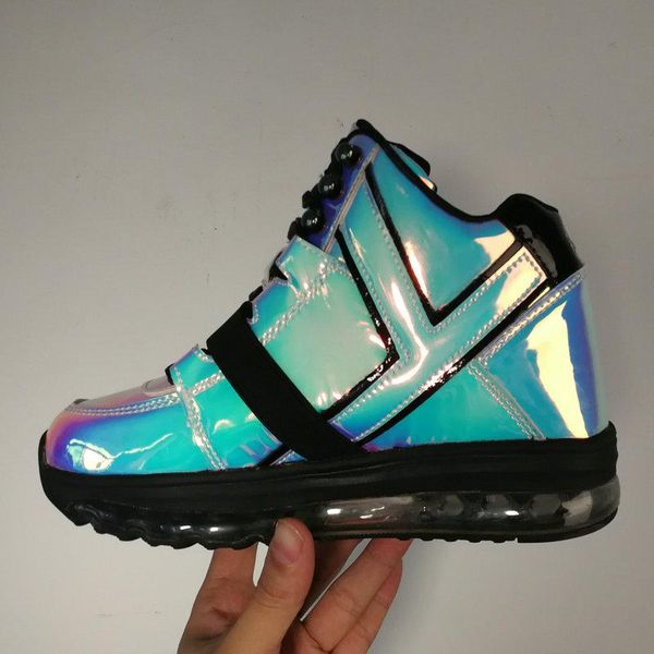 boots charm2021 yru foreign trade quality magic flash type absorption air cushion lace up high sports shoes - a small amount, Black
boots charm2021 yru foreign trade quality magic flash type absorption air cushion lace up high sports shoes - a small amount, Black