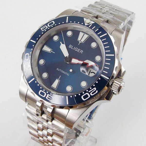 wristwatches mechancial men watch blue dial miyota movement rotating bezel mental jubilee band, Slivery;brown
wristwatches mechancial men watch blue dial miyota movement rotating bezel mental jubilee band, Slivery;brown