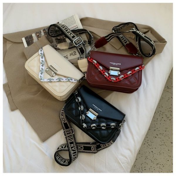 design handbag bags net red women 2021 summer new korean fashion pu womens wide shoulder strap popular small square bag 2q9l
design handbag bags net red women 2021 summer new korean fashion pu womens wide shoulder strap popular small square bag 2q9l