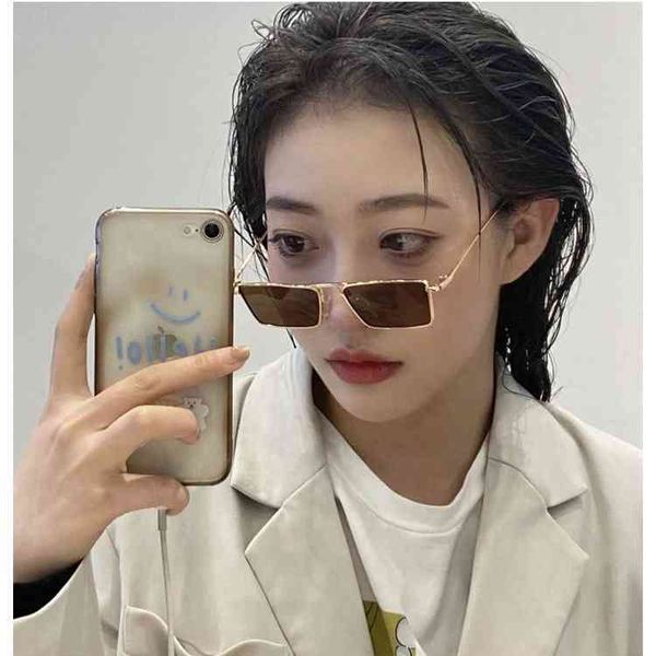 2021 same net red rectangular small frame sunglass men's and women's korean version of yuansu street sunglass21ms, White;black
2021 same net red rectangular small frame sunglass men's and women's korean version of yuansu street sunglass21ms, White;black