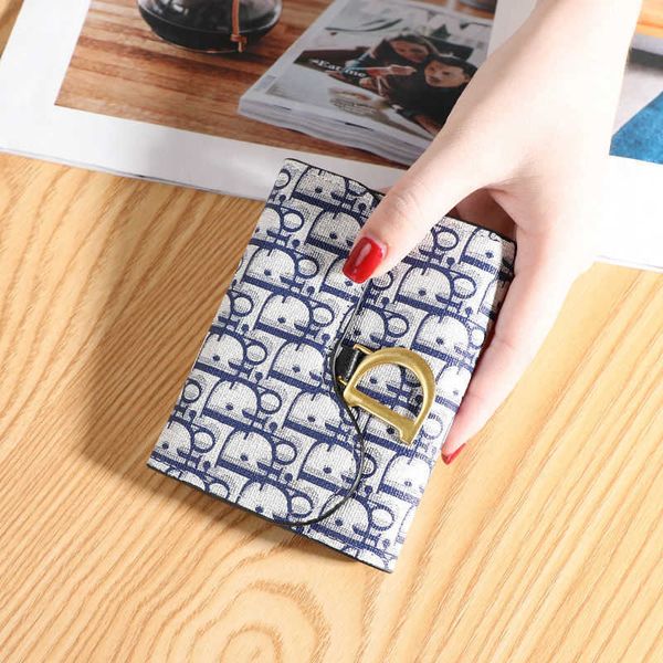 women's fashion short 3 folds small letter d coin purse ladies card holder student trend girl wallets bag
women's fashion short 3 folds small letter d coin purse ladies card holder student trend girl wallets bag