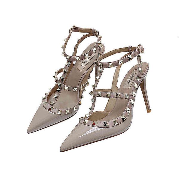 women's formal shoes rivet pointed high thin heels 2021 leather strap liuding sandals black patent leather single wedding women
women's formal shoes rivet pointed high thin heels 2021 leather strap liuding sandals black patent leather single wedding women