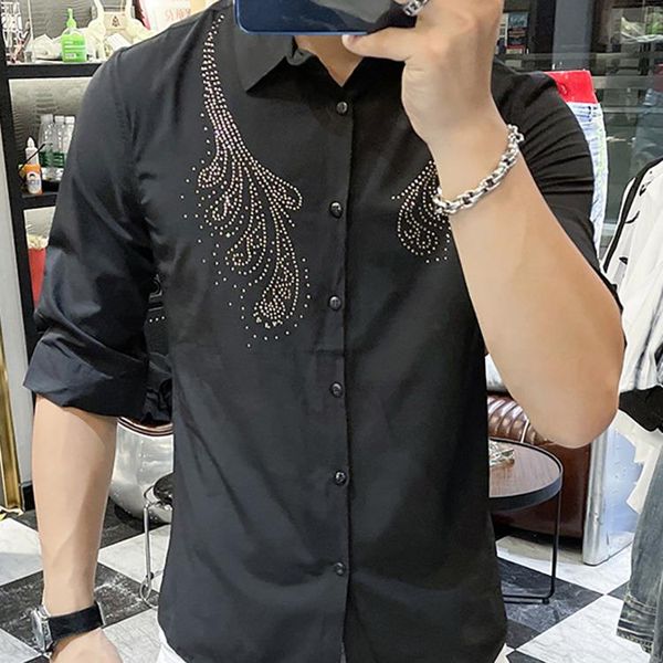 men's casual shirts 2021 shirt korean version of the petals rhinestone short-sleeved gentleman mens summer, White;black
men's casual shirts 2021 shirt korean version of the petals rhinestone short-sleeved gentleman mens summer, White;black