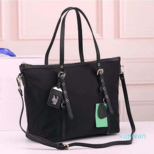 wholesale canvas shopping bag fashion classic shoulder bag lady tote handbag women presbyopic purse cross body tote messenger bag women
wholesale canvas shopping bag fashion classic shoulder bag lady tote handbag women presbyopic purse cross body tote messenger bag women