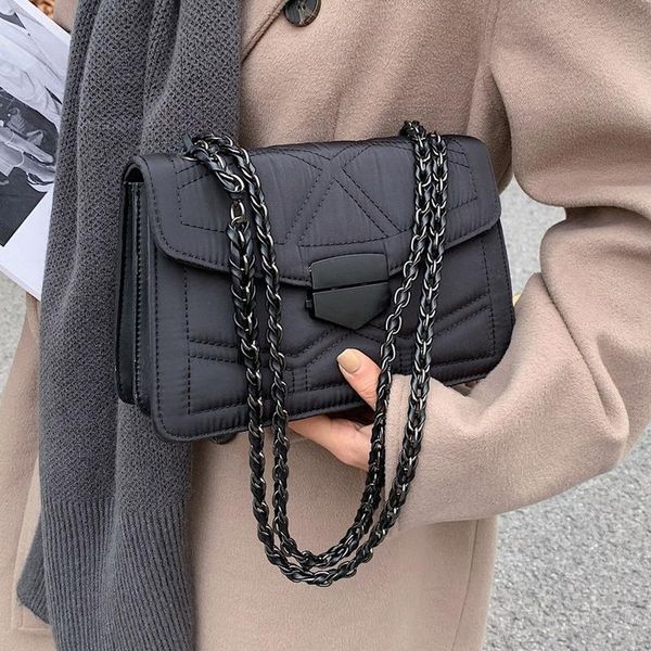 spring trendy fashion ladies casual messenger bag pu leather chain one shoulder small square bags
spring trendy fashion ladies casual messenger bag pu leather chain one shoulder small square bags