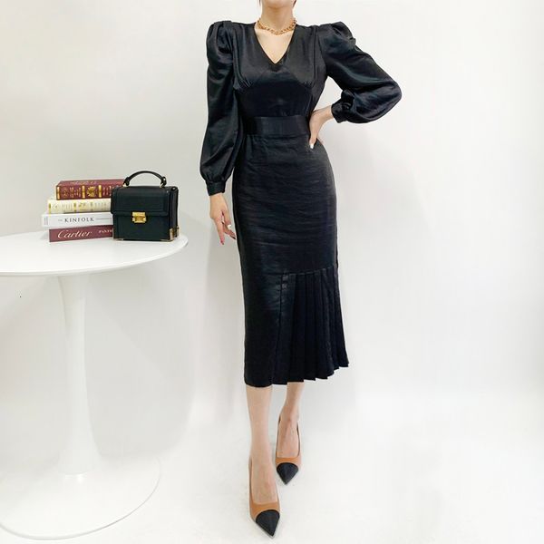 casual dresses chic temperament v-collar single-breasted pleated gloss lace-up thin high-waisted lantern sleeve dress long loose r, Black;gray
casual dresses chic temperament v-collar single-breasted pleated gloss lace-up thin high-waisted lantern sleeve dress long loose r, Black;gray