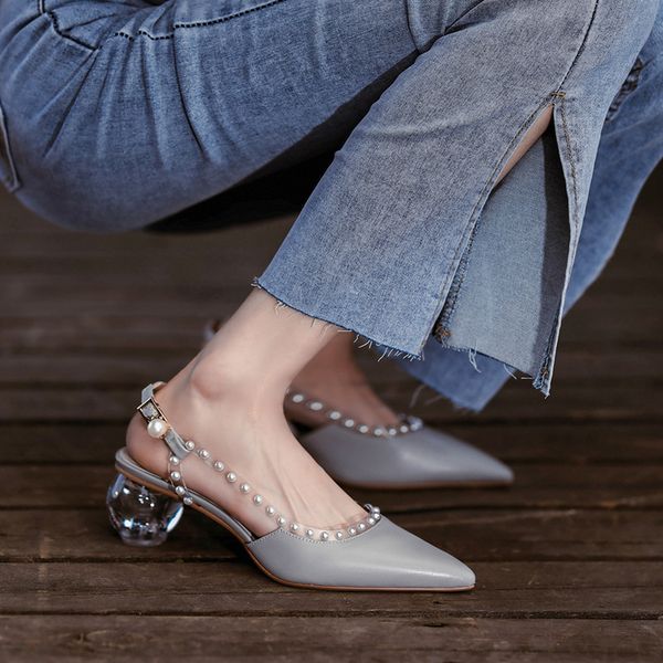ins niche thick baotou sandals female rivet pearl pointed back empty buckle high heel fairy, Black
ins niche thick baotou sandals female rivet pearl pointed back empty buckle high heel fairy, Black