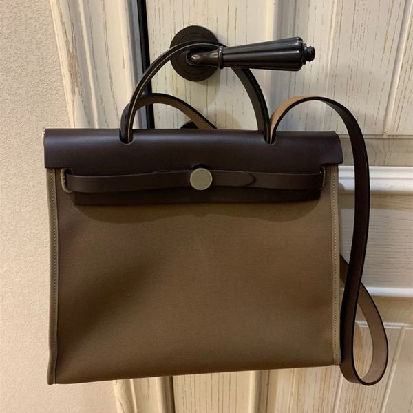 handbag women luxurys designers bags 2021 crossbody bag sublimation large capacity ladies simple purse zhouzhoubao123
handbag women luxurys designers bags 2021 crossbody bag sublimation large capacity ladies simple purse zhouzhoubao123
