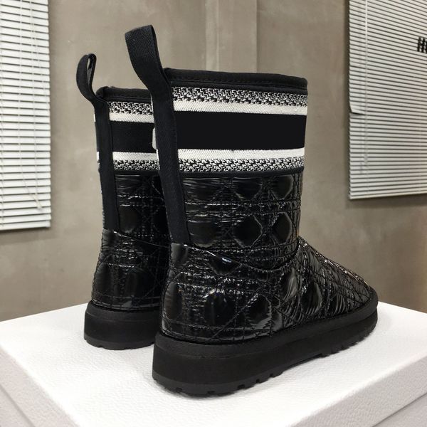 women snow boots designer letter embroidered super warm wool lining platform ankle boot r ladies winter flat shoes leather upper, Black
women snow boots designer letter embroidered super warm wool lining platform ankle boot r ladies winter flat shoes leather upper, Black