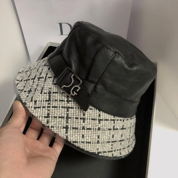 wide brim hats woman hat korean version leather woolen stitching fisherman fashion british style plaid basin online celebrity, Blue;gray
wide brim hats woman hat korean version leather woolen stitching fisherman fashion british style plaid basin online celebrity, Blue;gray