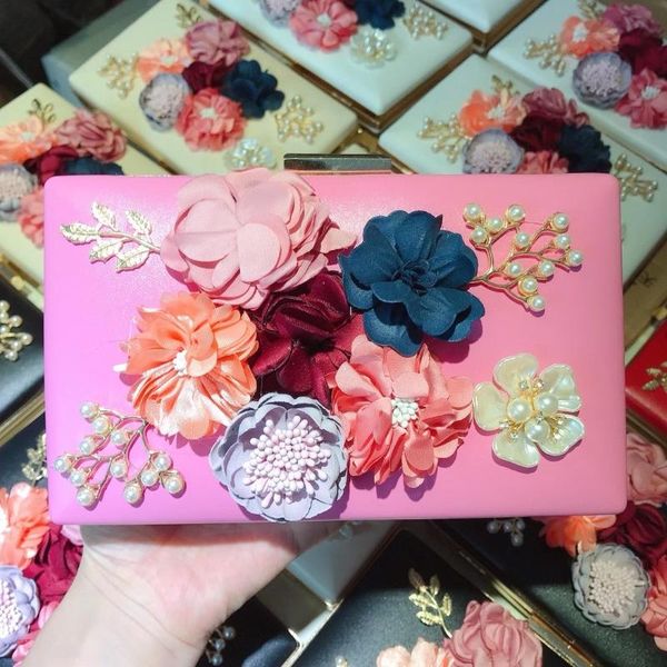 rose red lady clutch foral pearl women's wedding bridal bags high-end elegant female dinner clutches banquet party purses evening
rose red lady clutch foral pearl women's wedding bridal bags high-end elegant female dinner clutches banquet party purses evening