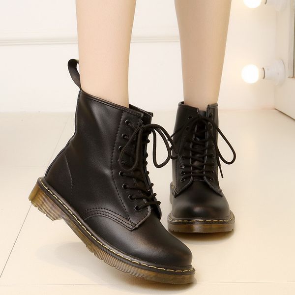 autumn and winter women's two-layer martin boots, fashion trend, british style short tube couple leather boots, Black
autumn and winter women's two-layer martin boots, fashion trend, british style short tube couple leather boots, Black