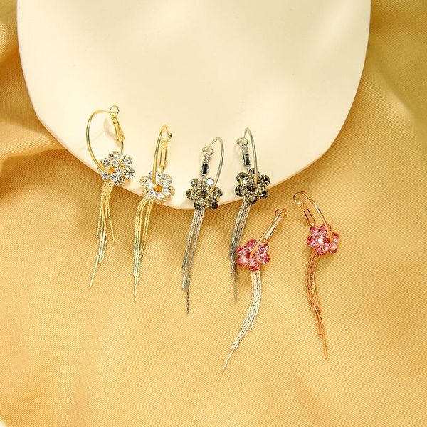 dangle & chandelier uer exquisite crystal flower earrings for women three-color brass chain tassel fashion jewelry, Silver
dangle & chandelier uer exquisite crystal flower earrings for women three-color brass chain tassel fashion jewelry, Silver
