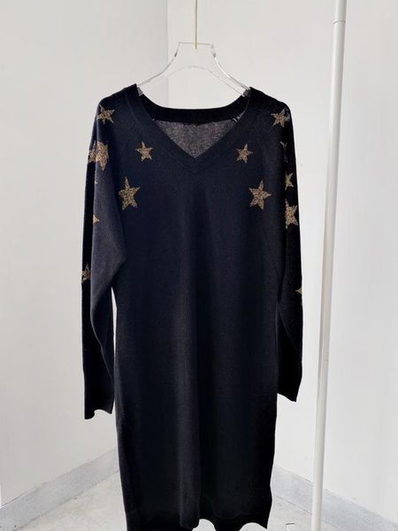 casual dresses women star jacquard 100% wool knit dress v-neck black long sleeve straight autumn winter female knee-length robe, Black;gray
casual dresses women star jacquard 100% wool knit dress v-neck black long sleeve straight autumn winter female knee-length robe, Black;gray