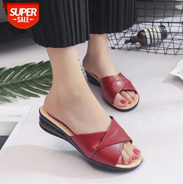 2020 summer new soft bottom large size leather slippers non-slip comfortable woman cool mother 36- 42 #ea6n, Black
2020 summer new soft bottom large size leather slippers non-slip comfortable woman cool mother 36- 42 #ea6n, Black