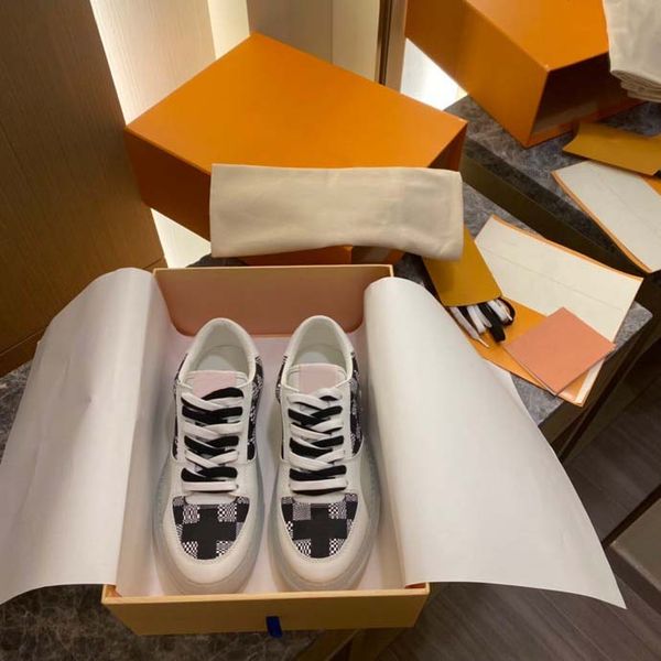 fashion leather man women shoe handmade multicolor gradient technical sneakers luxurys designers shoes trainers home011 031, Black
fashion leather man women shoe handmade multicolor gradient technical sneakers luxurys designers shoes trainers home011 031, Black