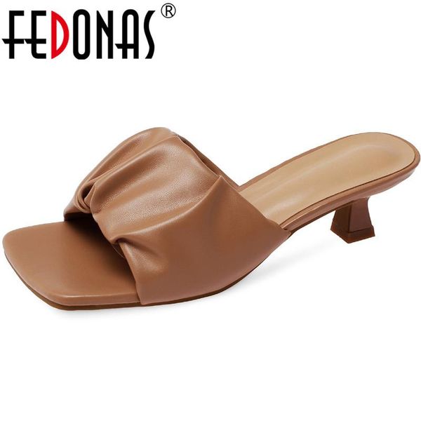 vintage pleated retro female slippers summer beautiful high heels sandals for women 2021 causal basic shoes woman, Black
vintage pleated retro female slippers summer beautiful high heels sandals for women 2021 causal basic shoes woman, Black