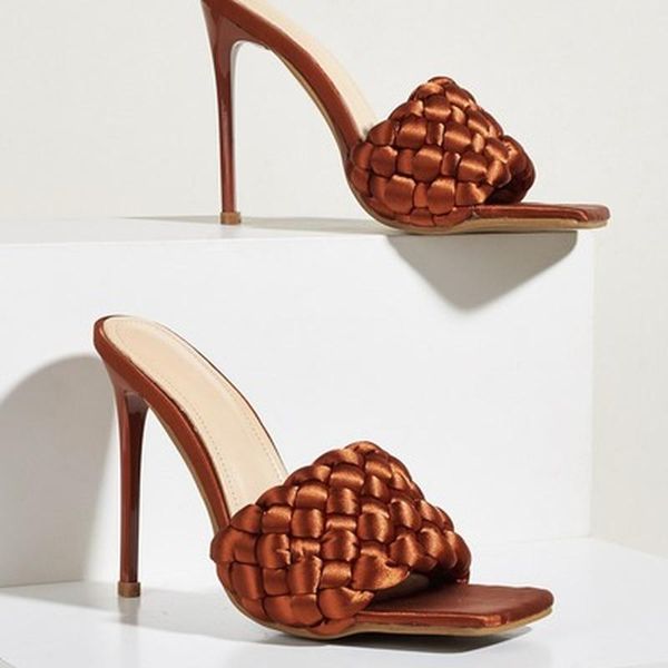 dress shoes 2021 summer woven belt square toe casual sandalias fashion women silk stiletto heels party open slip-on, Black
dress shoes 2021 summer woven belt square toe casual sandalias fashion women silk stiletto heels party open slip-on, Black