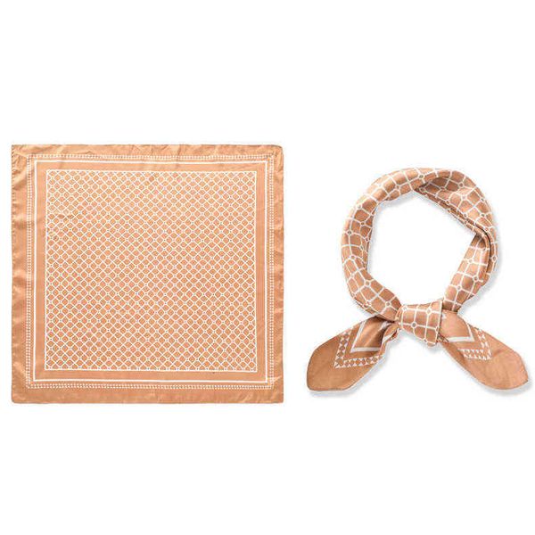 scarves 2022 summer silk female british fashion small korean version versatile spring and autumn thin square scarf trend, Blue;gray
scarves 2022 summer silk female british fashion small korean version versatile spring and autumn thin square scarf trend, Blue;gray