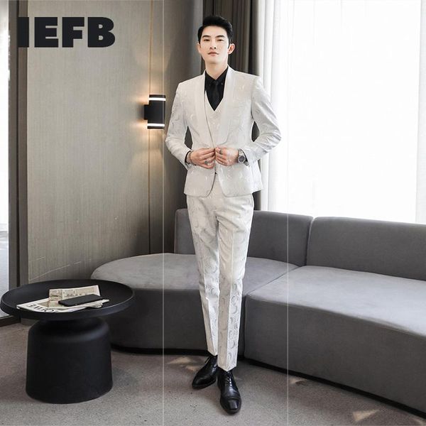 men's suits & blazers iefb korean wedding white floral western clothing hollow out three piece suit set black blazer 9y8327, White;black
men's suits & blazers iefb korean wedding white floral western clothing hollow out three piece suit set black blazer 9y8327, White;black