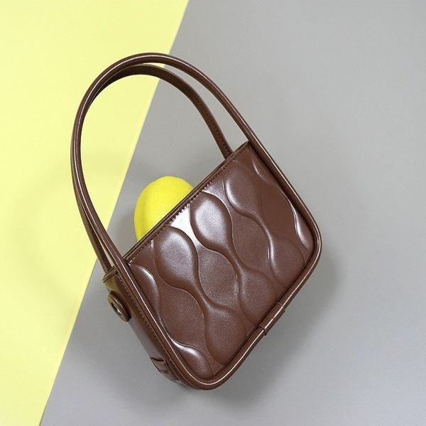 handbag women luxurys designers bags 2021 crossbody bag personality plain body simple shoulder p purse zhouzhoubao123
handbag women luxurys designers bags 2021 crossbody bag personality plain body simple shoulder p purse zhouzhoubao123