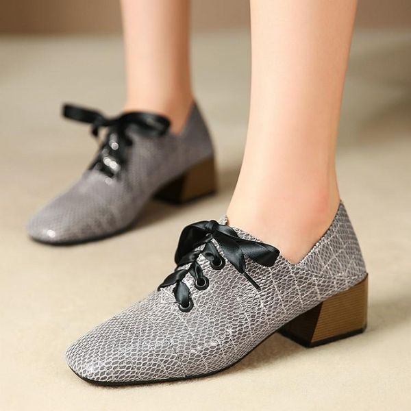 dress shoes 2021 fashion women sheepskin high heels party wedding woman thick low heel shallow pumps plus size for, Black
dress shoes 2021 fashion women sheepskin high heels party wedding woman thick low heel shallow pumps plus size for, Black