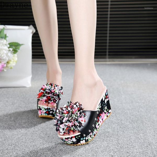 slippers summer wedge with women's korean fashion wear high-heeled sweet flowers beach non-slip thick-soled slipper1, Black
slippers summer wedge with women's korean fashion wear high-heeled sweet flowers beach non-slip thick-soled slipper1, Black