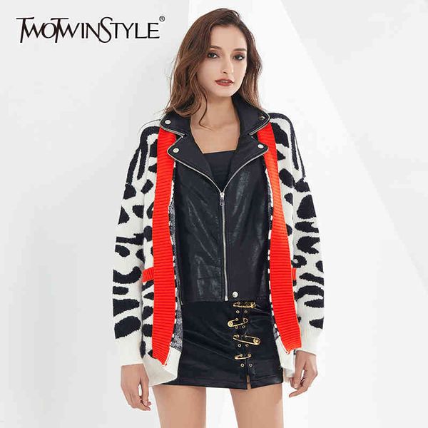 leopard print patchwork fake two sweater for women lapel long sleeve casual oversize cardigans female clothing 210524, White
leopard print patchwork fake two sweater for women lapel long sleeve casual oversize cardigans female clothing 210524, White