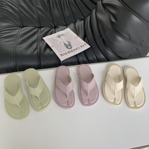 slippers women summer slides shoes fashion candy colors pantofle rubber flip flops low platform soft luxury 2021 hawaiian hoof h, Black
slippers women summer slides shoes fashion candy colors pantofle rubber flip flops low platform soft luxury 2021 hawaiian hoof h, Black