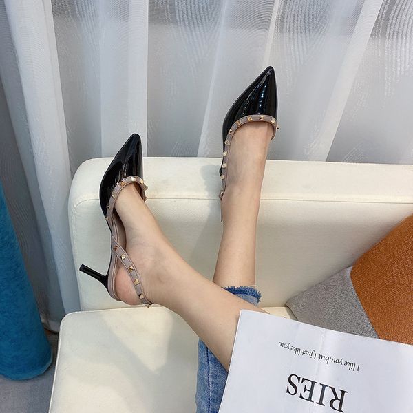 1565-a36 rivet high heels pointed roman french stiletto fairy middle back air sandals female, Black
1565-a36 rivet high heels pointed roman french stiletto fairy middle back air sandals female, Black